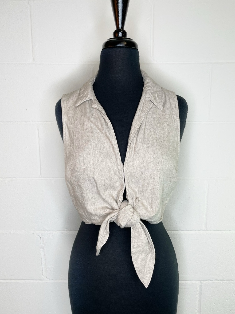 Abercrombie & Fitch Linen Blend Crop Tie Front Sleeveless Top